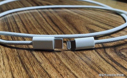 iPhone 12煥新亮相 全新設計附帶充電頭更換，新版充電線告別脆弱痛點